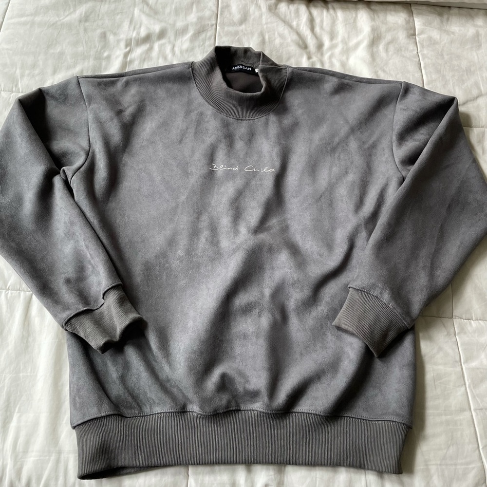 Jevasan Pull-Over Crew Neck Sweatshirt